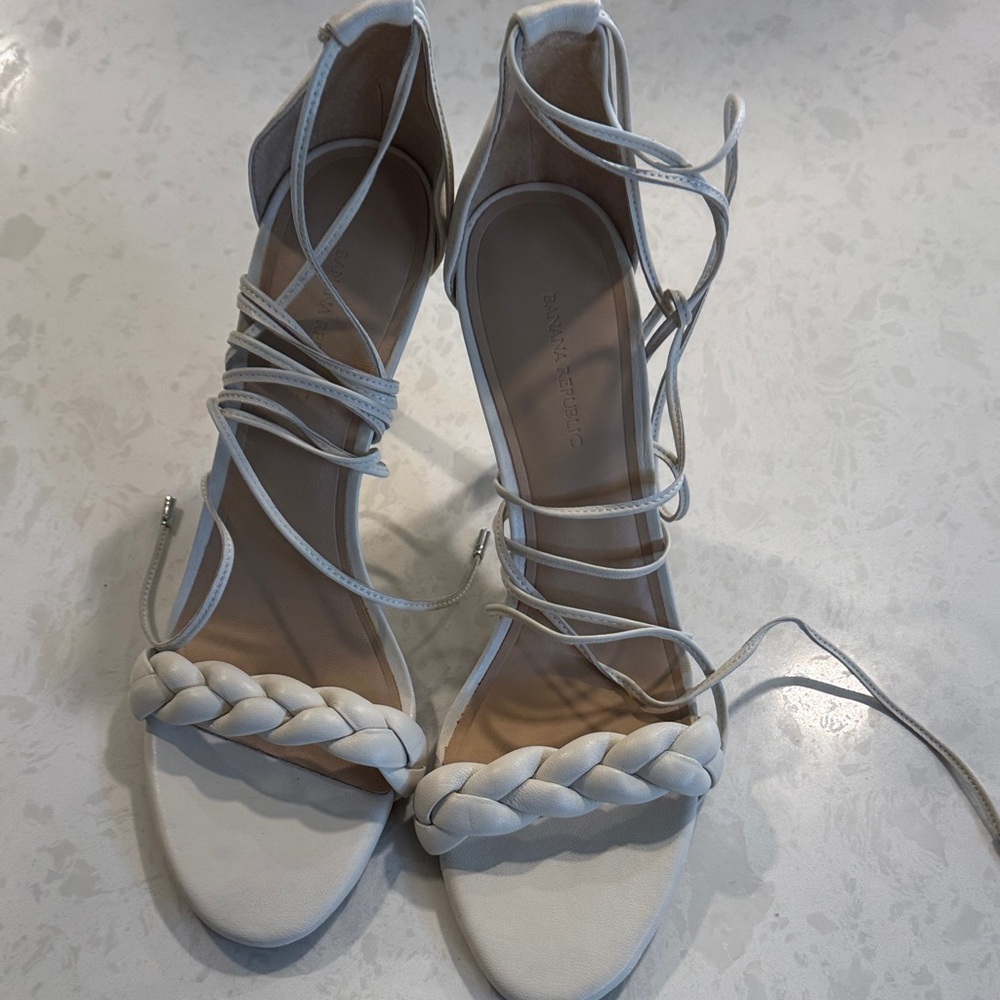 Banana Republic Treccia Leather Heels Braided S 10m